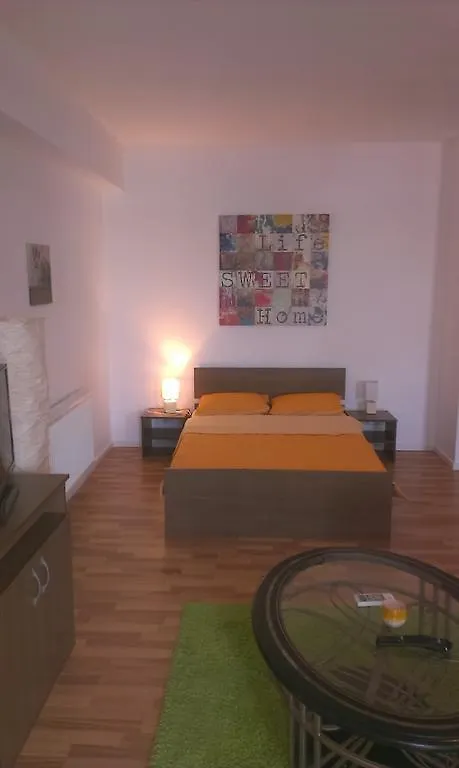 Heights Accommodation Bucharest 0*,  Romania