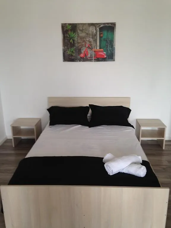 Heights Accommodation Bucharest 0*,