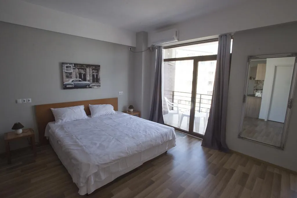 Heights Accommodation Bucharest 0*,  Romania